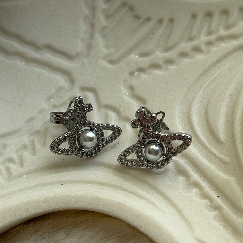 Elegant Silver Cross and Pearl Earrings